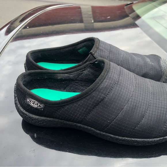 Keen Howser Womens Black Slide Slip On Indoor Outdoor Triple Shoes Sz 5.5 - Picture 4 of 14